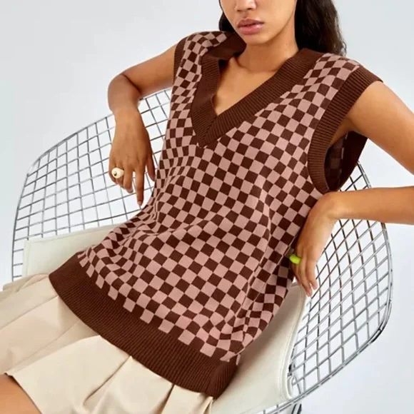 Aritzia sunday best winston sweater vest checker - Picture 4 of 5